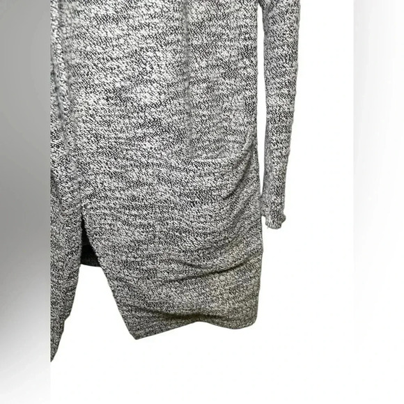 ASTR The Label Gray Open Front Cardigan Sweater Size M Longline Pocketed - Picture 6 of 7